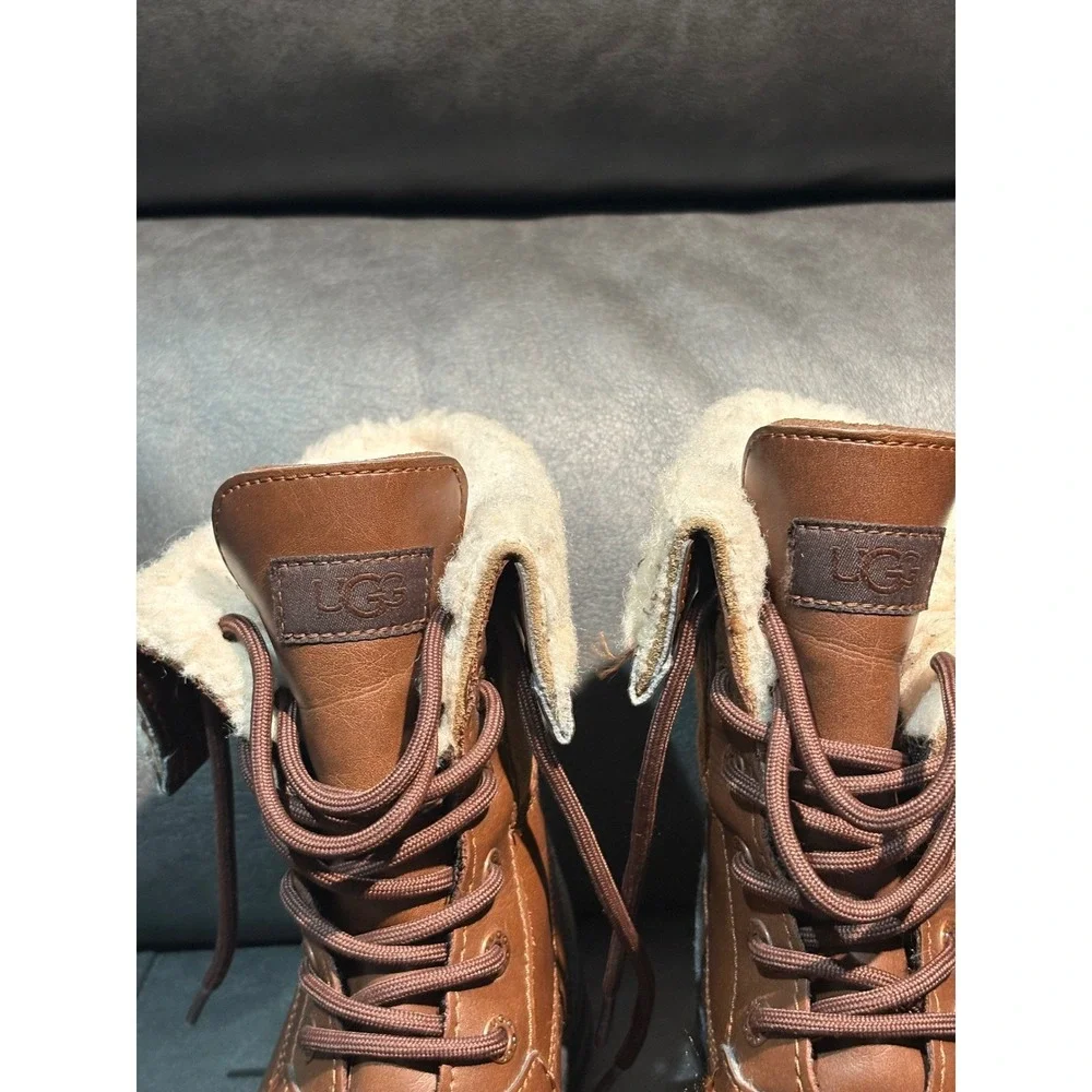 UGG Kids Butte II Waterproof Winter Boots Chestnut Brown Leather 1098890K Size 2